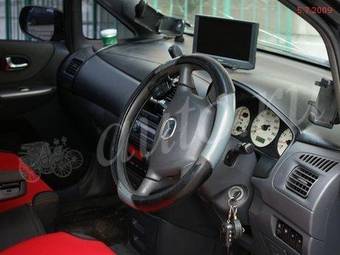 2002 Mazda Premacy Photos
