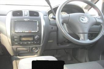 2002 Mazda Premacy Pictures