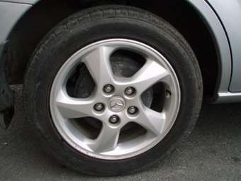 2003 Mazda Premacy Pictures