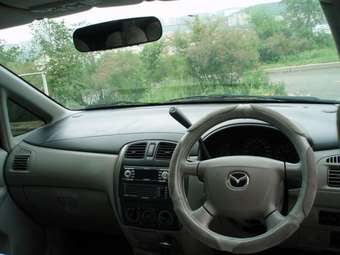 2003 Mazda Premacy Wallpapers