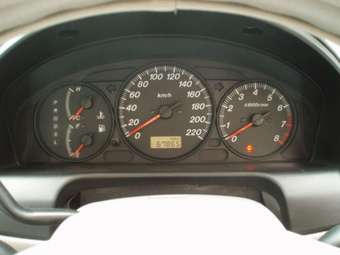 2003 Mazda Premacy Pics