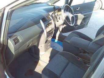 2003 Mazda Premacy Pictures