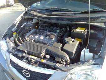 2003 Mazda Premacy Pictures