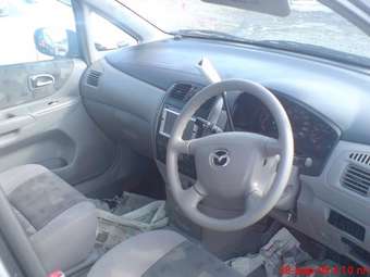 2003 Mazda Premacy Photos