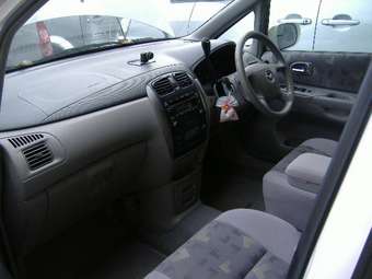 2003 Mazda Premacy Pictures