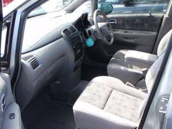 2003 Mazda Premacy Pics