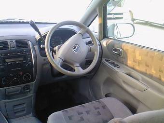 2003 Mazda Premacy Pictures