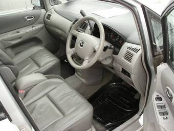 2003 Mazda Premacy Photos