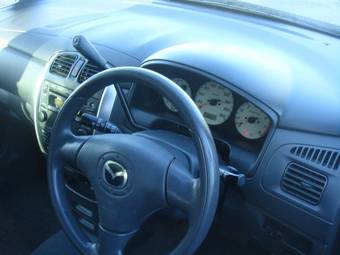 2003 Mazda Premacy Wallpapers