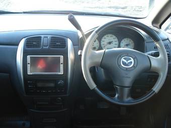 2003 Mazda Premacy Photos