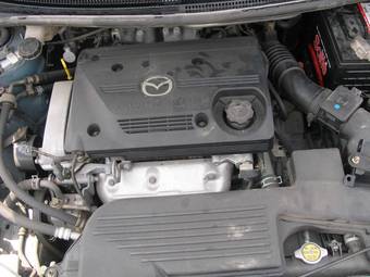 2003 Mazda Premacy Photos