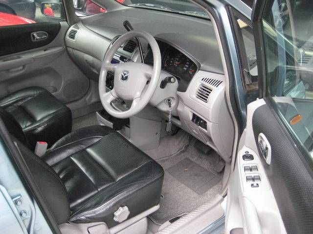 2004 Mazda Premacy