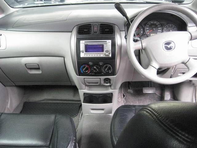2004 Mazda Premacy