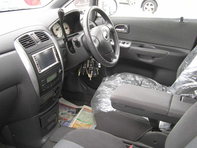 2004 Mazda Premacy