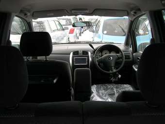 2004 Mazda Premacy Pictures