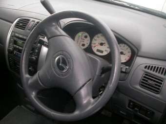 2004 Mazda Premacy Pictures
