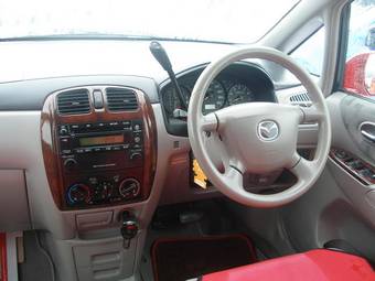2004 Mazda Premacy Photos
