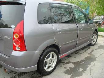 2004 Mazda Premacy Photos