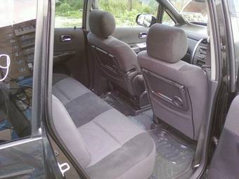 2004 Mazda Premacy Pictures