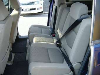 2005 Mazda Premacy Photos