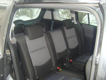 2005 Mazda Premacy Pictures