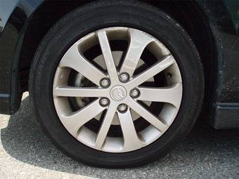 2005 Mazda Premacy Pictures