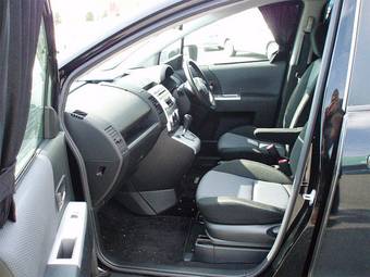 2005 Mazda Premacy Pictures