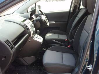 2005 Mazda Premacy Pictures