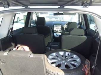 2005 Mazda Premacy Pictures