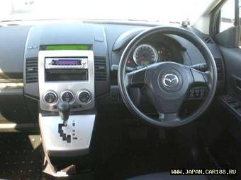 2005 Mazda Premacy Pictures