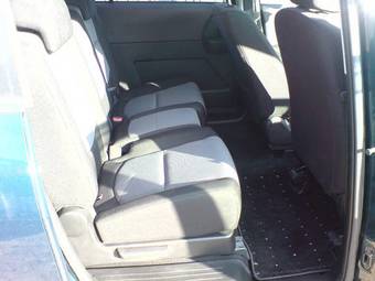 2005 Mazda Premacy Images