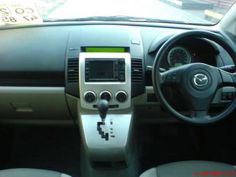 2005 Mazda Premacy Photos