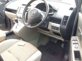 2005 Mazda Premacy Photos