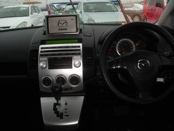 2005 Mazda Premacy Pictures