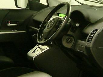 2005 Mazda Premacy Pictures