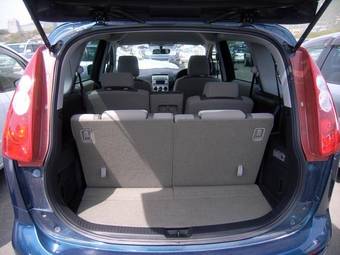 2005 Mazda Premacy Images