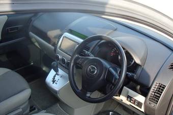 2005 Mazda Premacy Photos