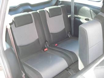 2005 Mazda Premacy Photos