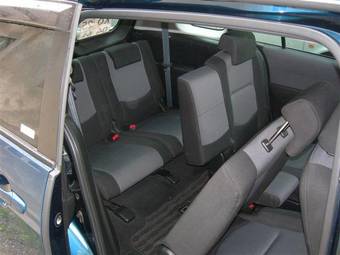 2005 Mazda Premacy Photos