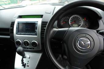 2005 Mazda Premacy Pictures