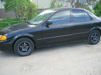 2000 Mazda Protege Photos