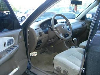 2000 Mazda Protege Photos