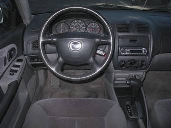 2001 Mazda Protege Photos