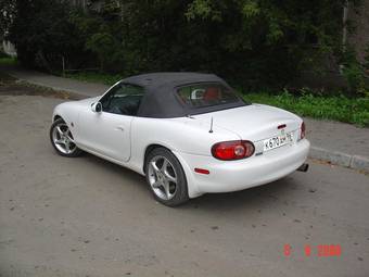 2001 Mazda Roadster Pictures