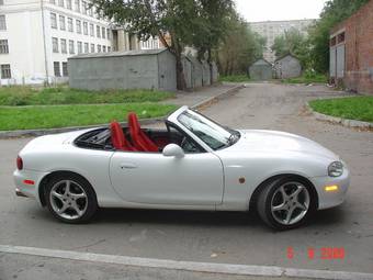2001 Mazda Roadster Pictures