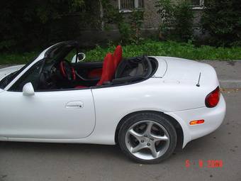 2001 Mazda Roadster Photos