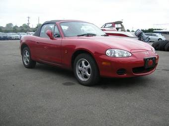 2003 Mazda Roadster Photos