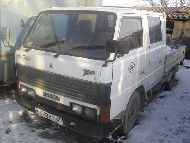 1988 Mazda Titan