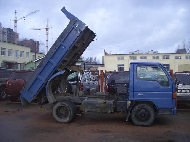 1990 Mazda Titan