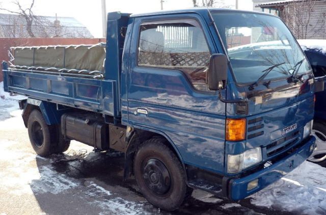 1999 Mazda Titan